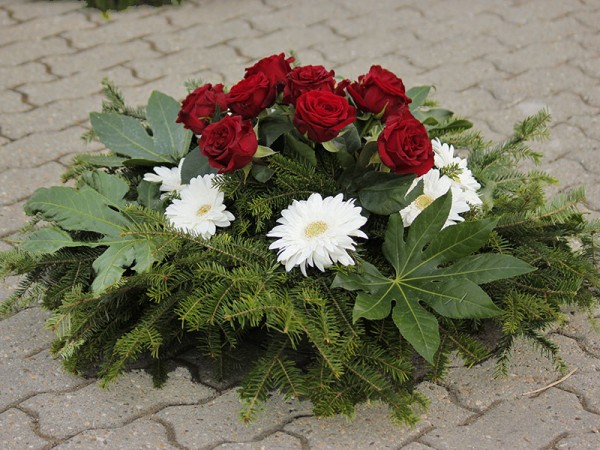 Coroana funerara OM20